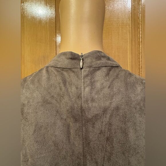 OnTwelfth Cut Out Faux Suede Sleeveless Midi Dress size L - Picture 5 of 6